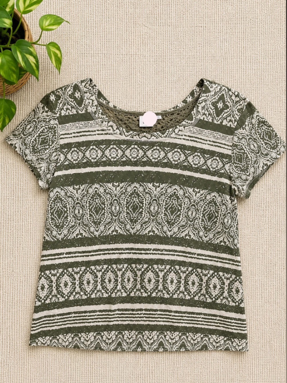 Women's Olive Green Patterned Short Sleeve Top